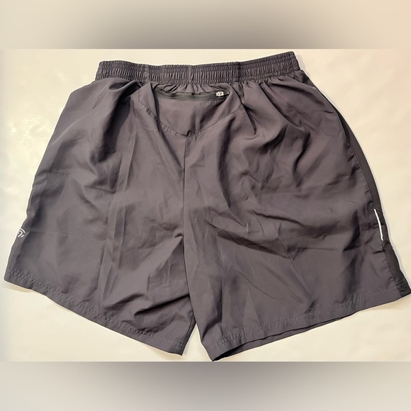 Champion C9 Women’s Gray Athletic Shorts with Back Zipper Pocket & Inner Layer - Picture 8 of 14